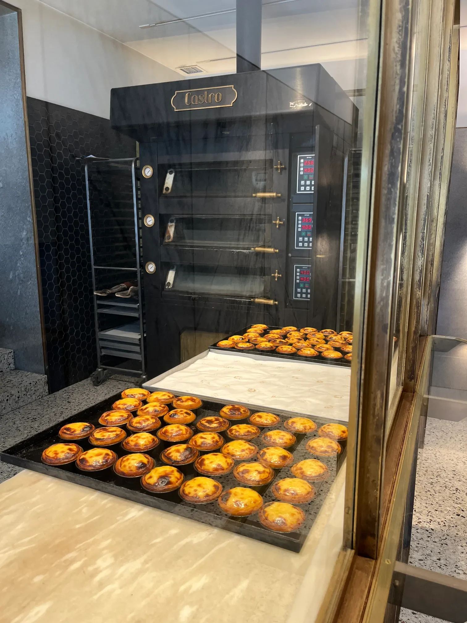 Pastéis de nata w kawiarni Castro