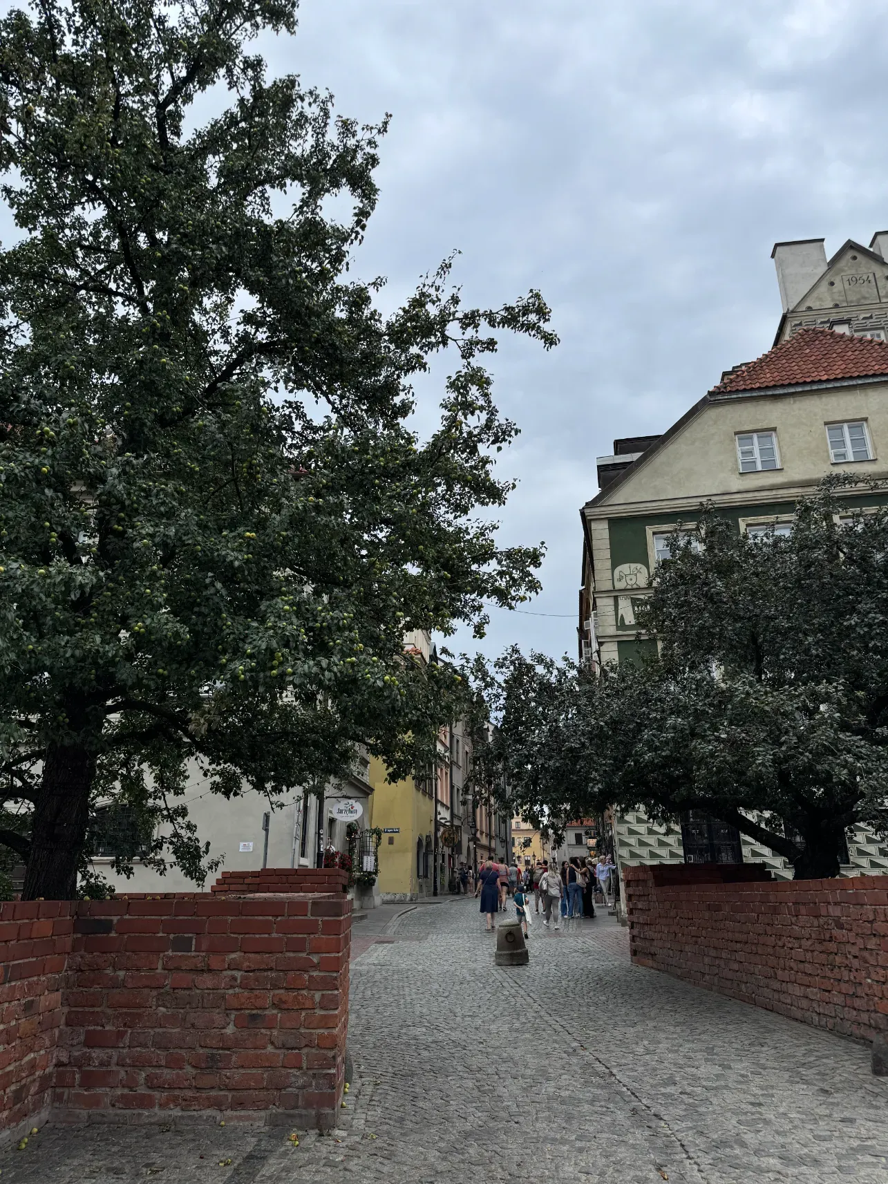Krakowskie Przedmieście street