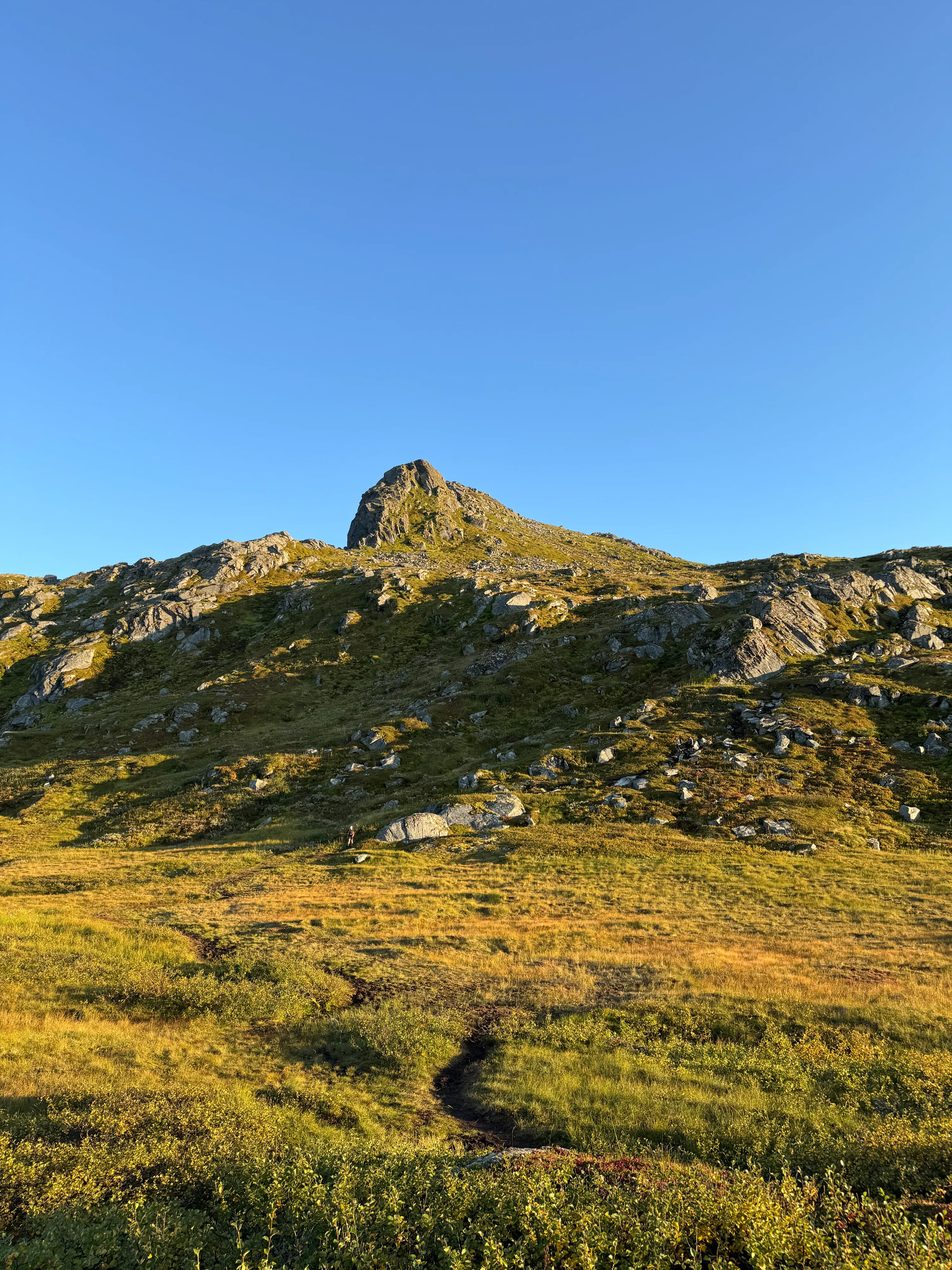 Mountain peaks visible from Blåtinden summit