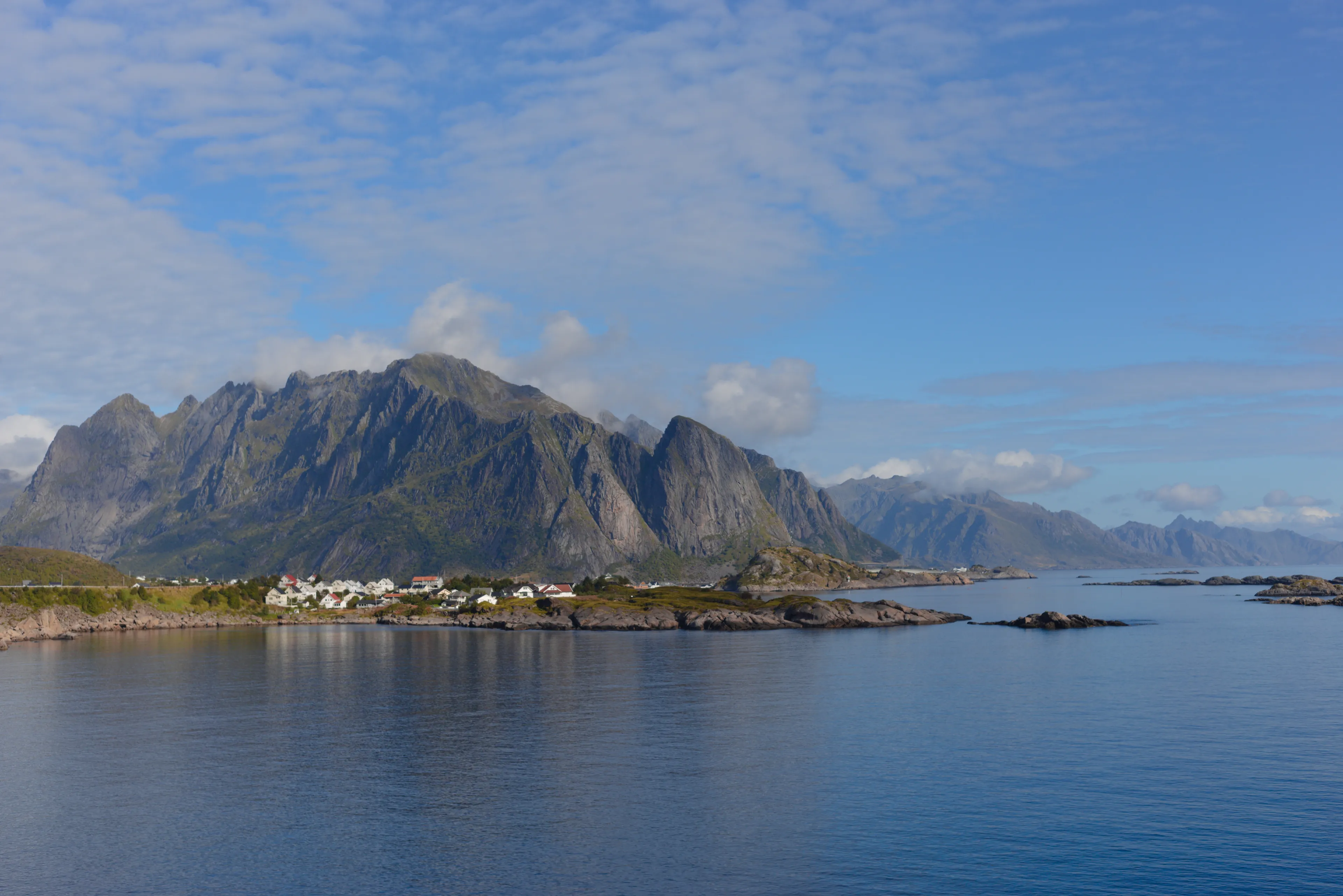 Reine Town